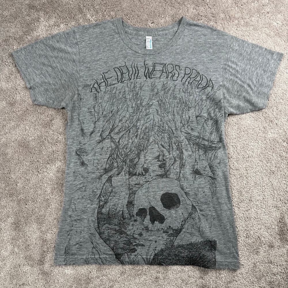 The Devil Wears Prada Band T-Shirt Size M Skull Forest Graphic Tee
